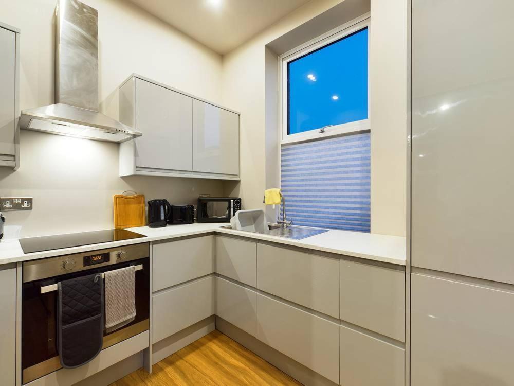 Gibson Manor Apartments Уолласи Экстерьер фото
